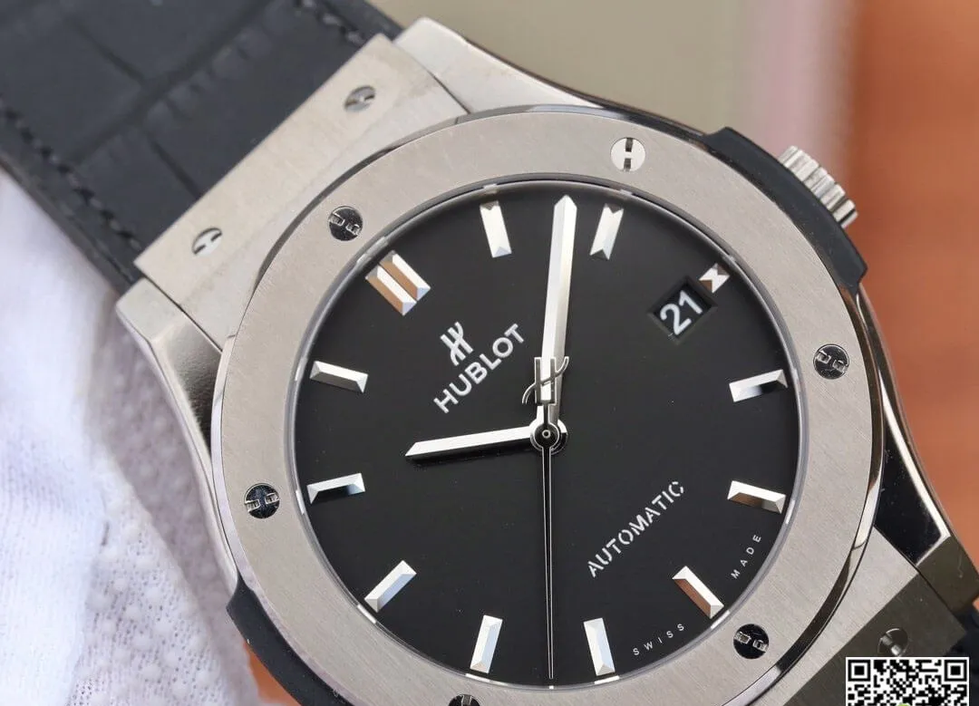Hublot Classic Fusion 511.NX.1171.LR WWF Factory 1:1 Best Edition Replica Watch Black Strap